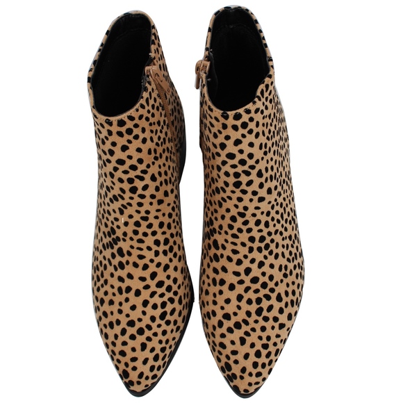 Size 5.5 Natural Cheetah Pointy Toe Stacked heel - Picture 5 of 6
